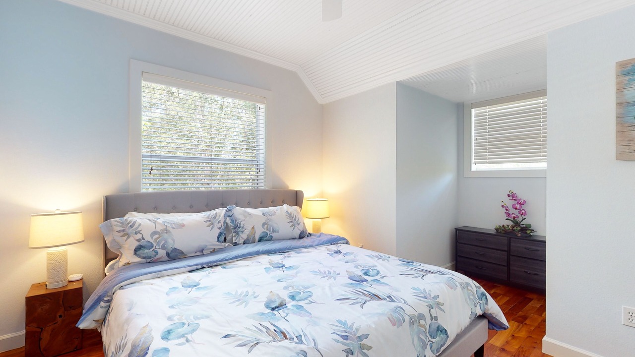Photo of Bedroom in Indian Beach Sapphire Shores