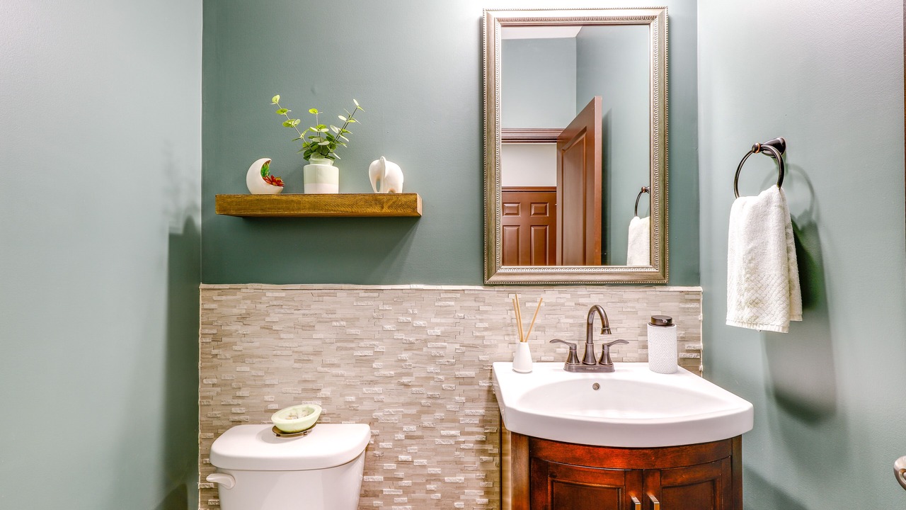Photo of Bathroom in Chapin