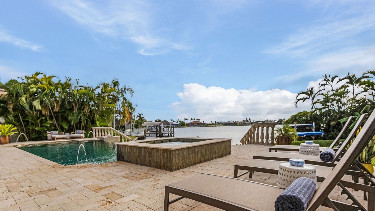 Photo of Outdoor in Eight Lakes