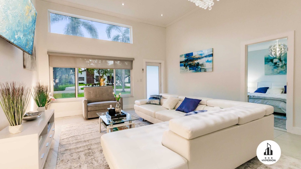 Photo of Livingroom in Ojus