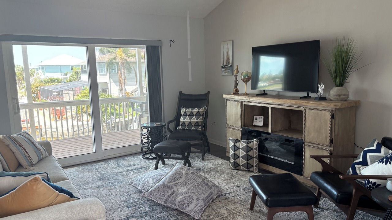 Photo of Livingroom in Spring Hill