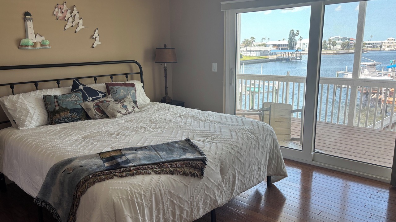 Photo of Bedroom in Spring Hill