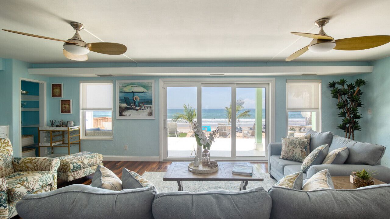 Photo of Livingroom in River Ridge Estates