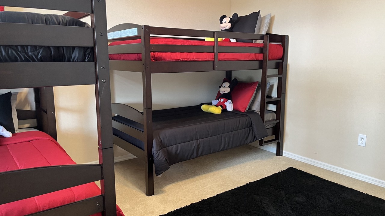Photo of Bedroom in Ridgewood Lakes