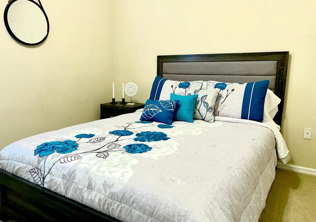 Photo of Bedroom in Ridgewood Lakes