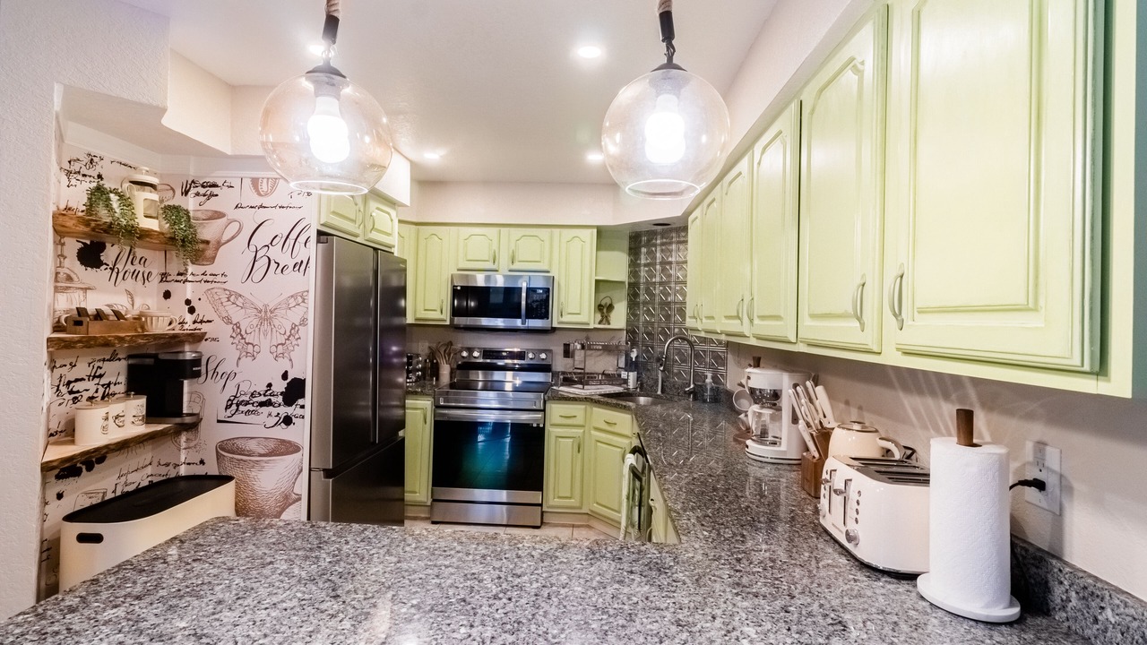 Photo of Kitchen in Weeki Wachee Gardens