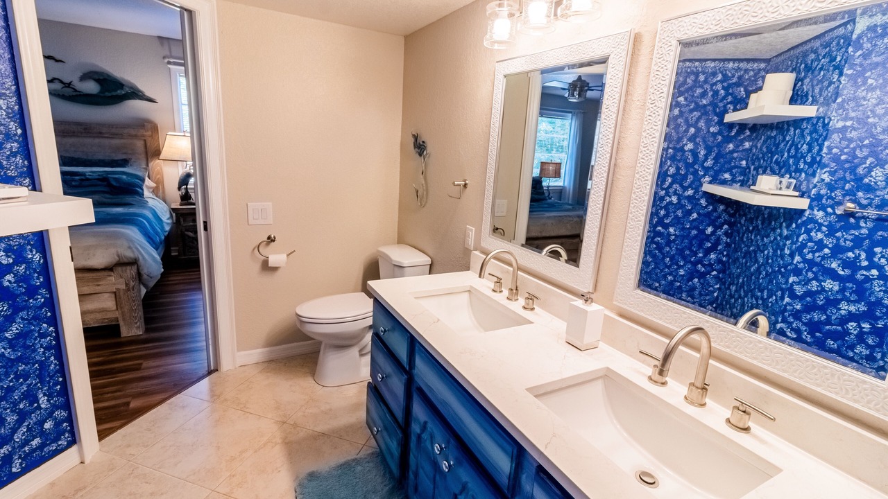 Photo of Bathroom in Weeki Wachee Gardens
