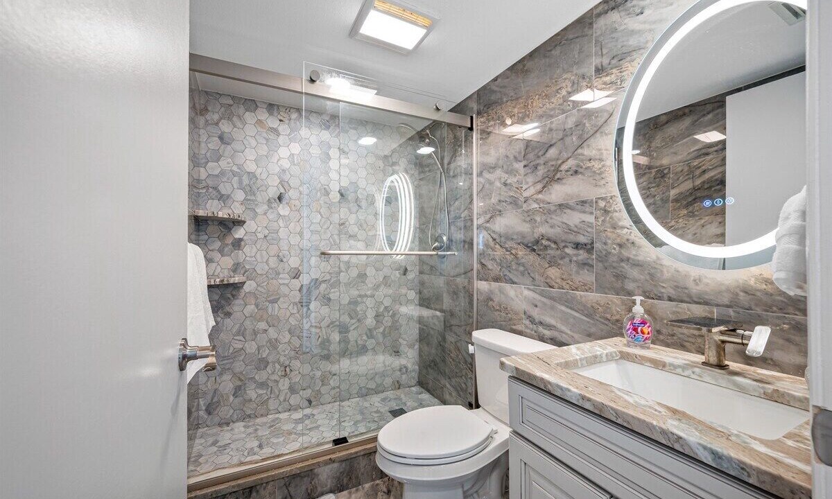 Photo of Bathroom in Sand Key