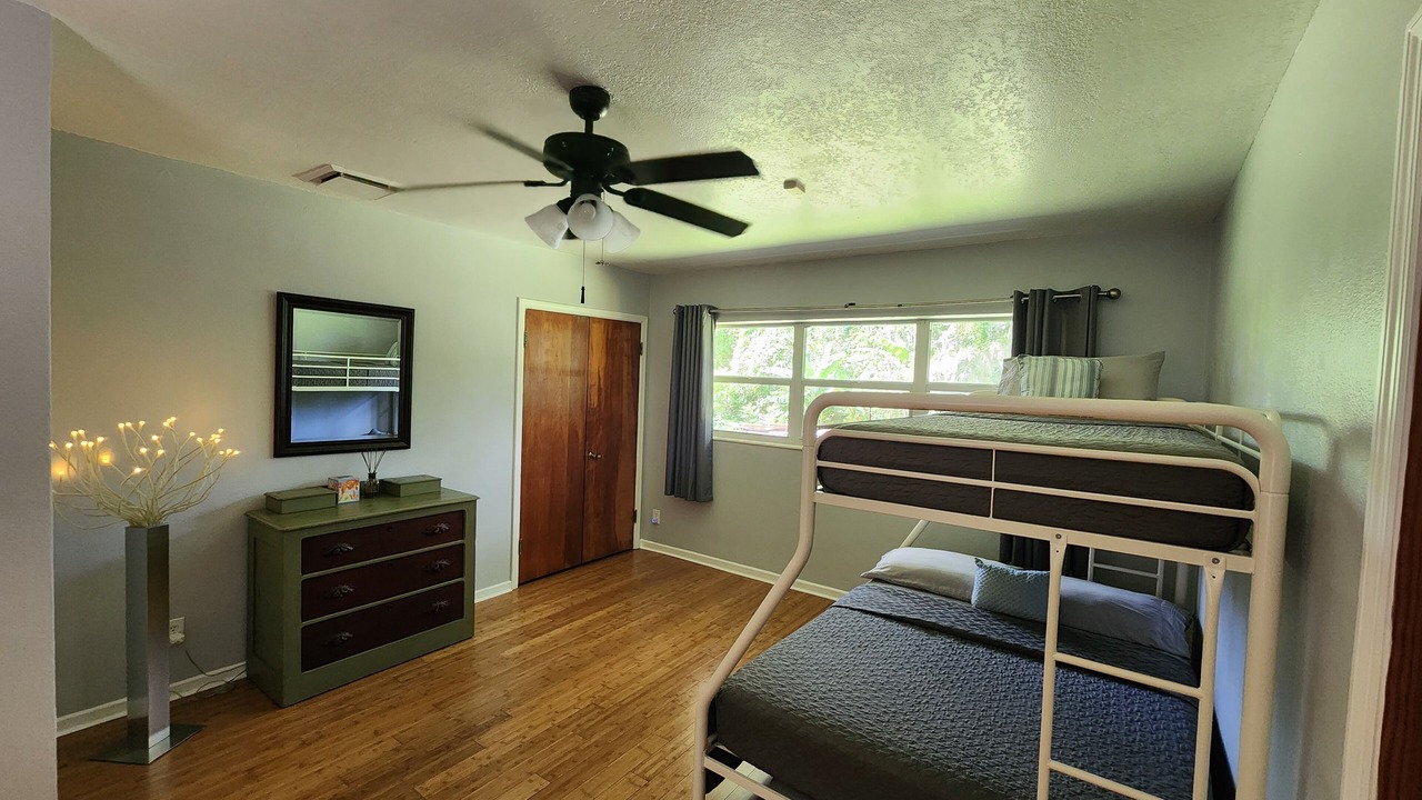 Photo of Bedroom in Auburndale