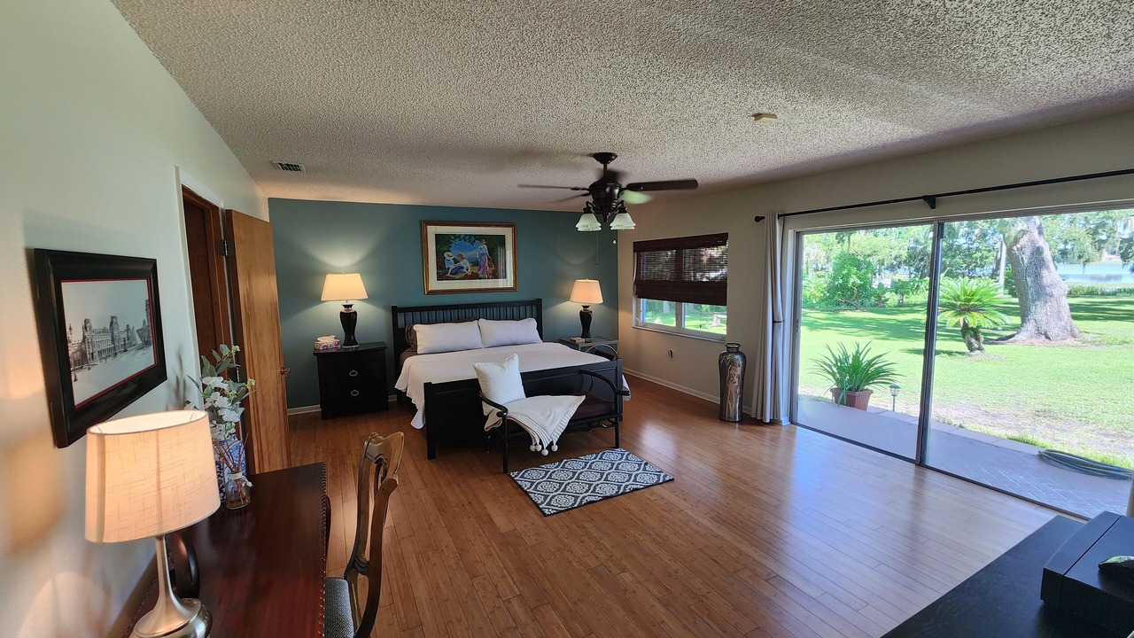 Photo of Bedroom in Auburndale