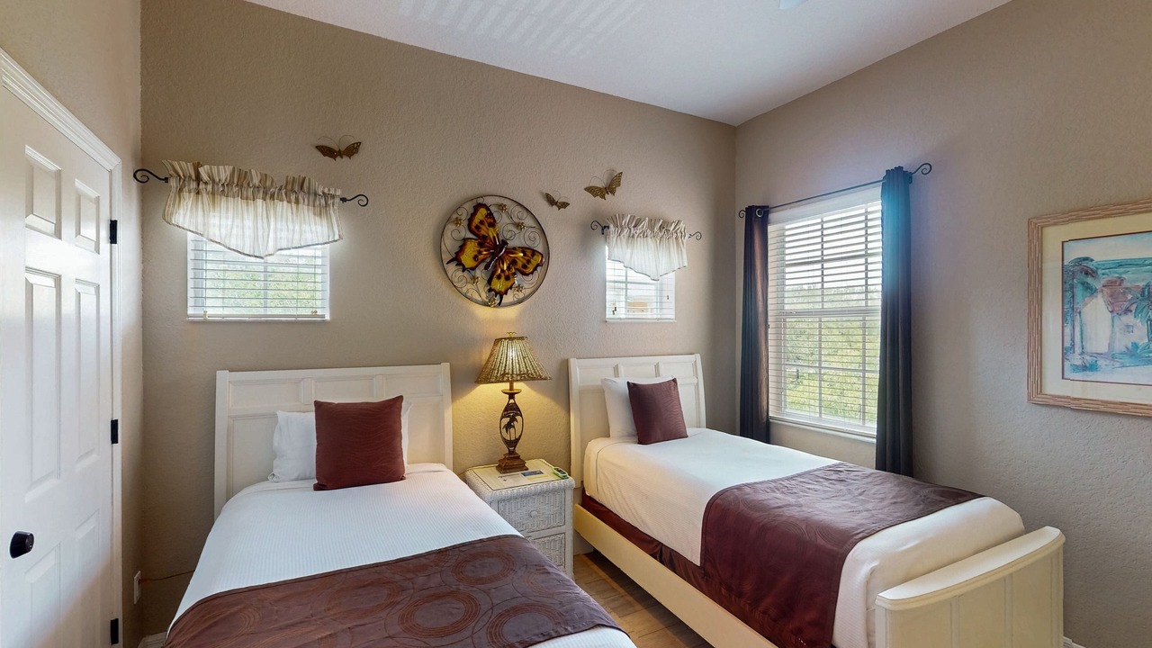Photo of Bedroom in Bahama Bay