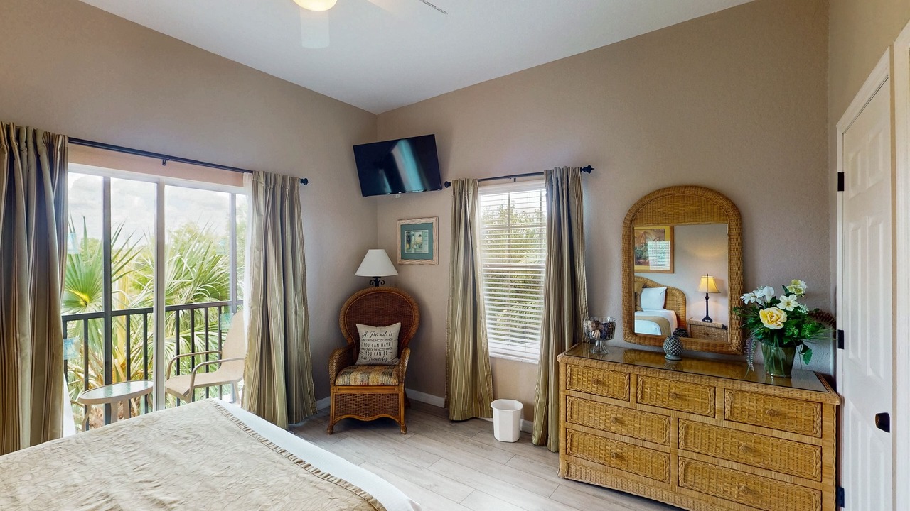 Photo of Bedroom in Bahama Bay