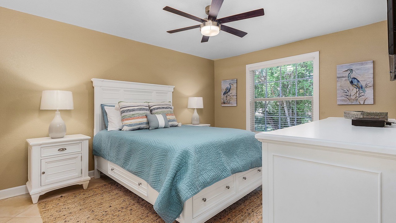 Photo of Bedroom in Pelican Bay