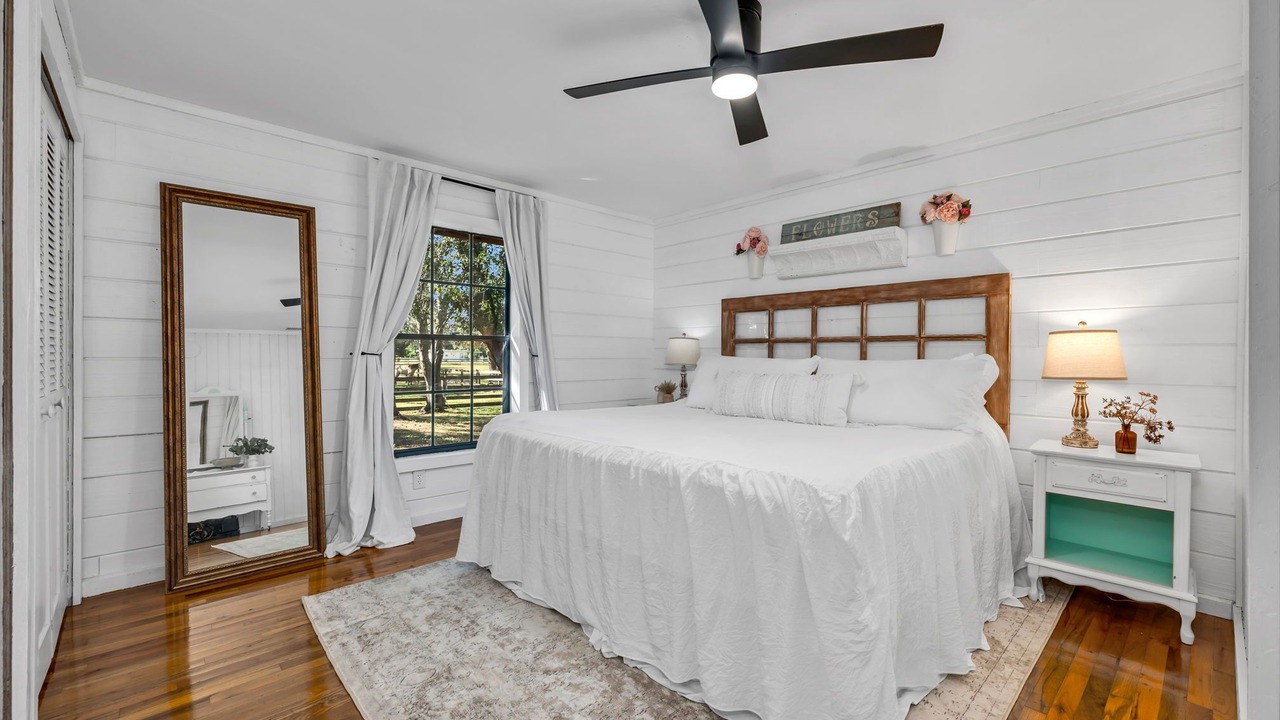 Photo of Bedroom in Buckingham
