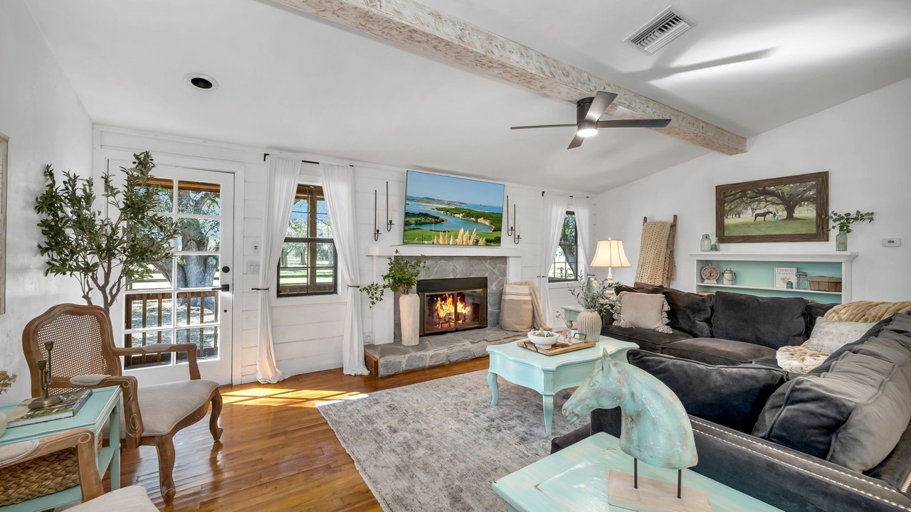Photo of Livingroom in Buckingham