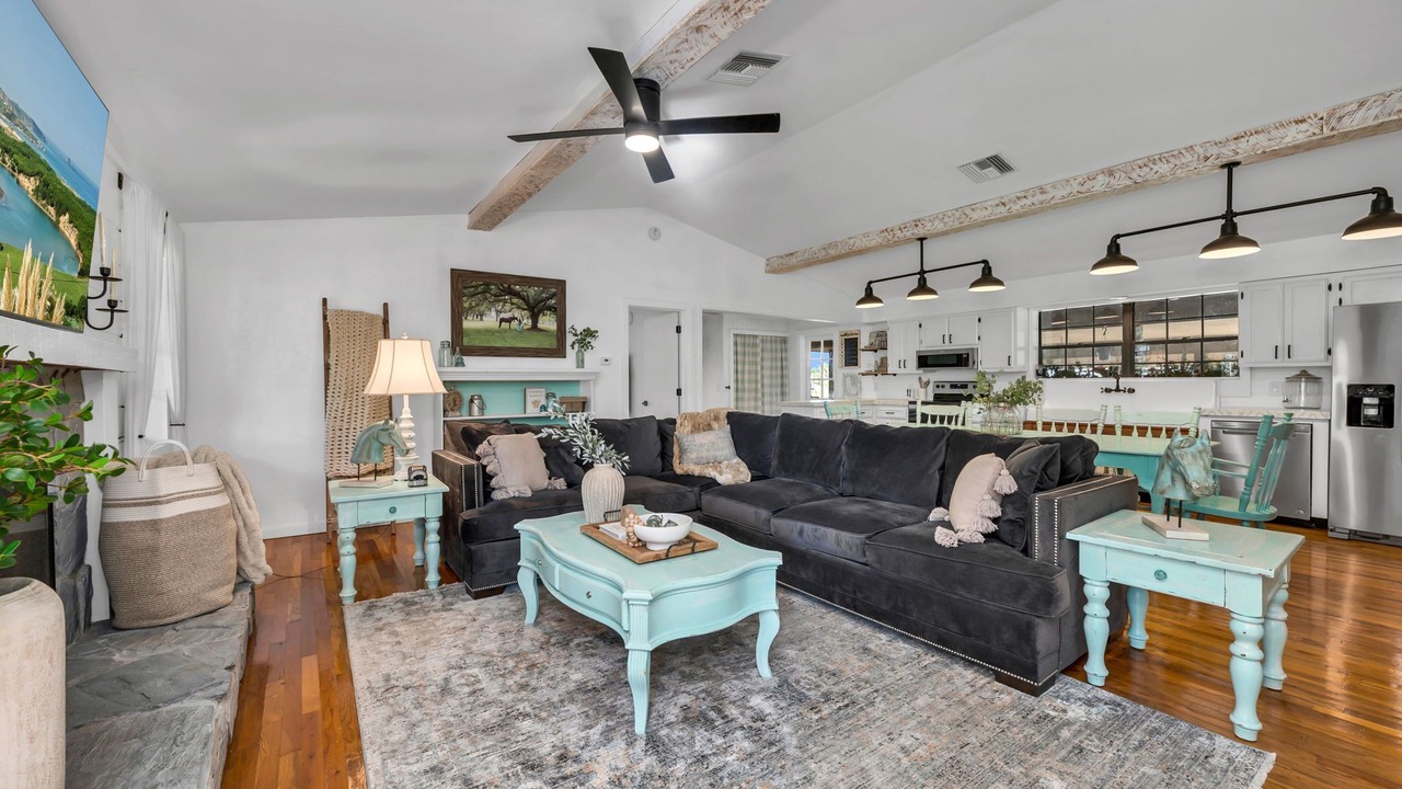 Photo of Livingroom in Buckingham