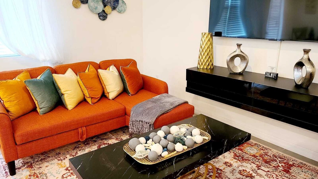 Photo of Livingroom in Davenport