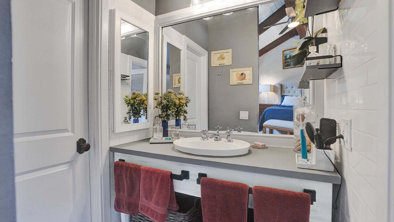 Photo of Bathroom in Colee Hammock