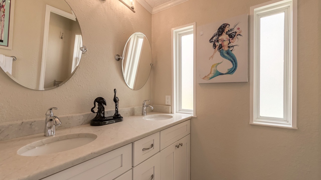 Photo of Bathroom in Edgewater