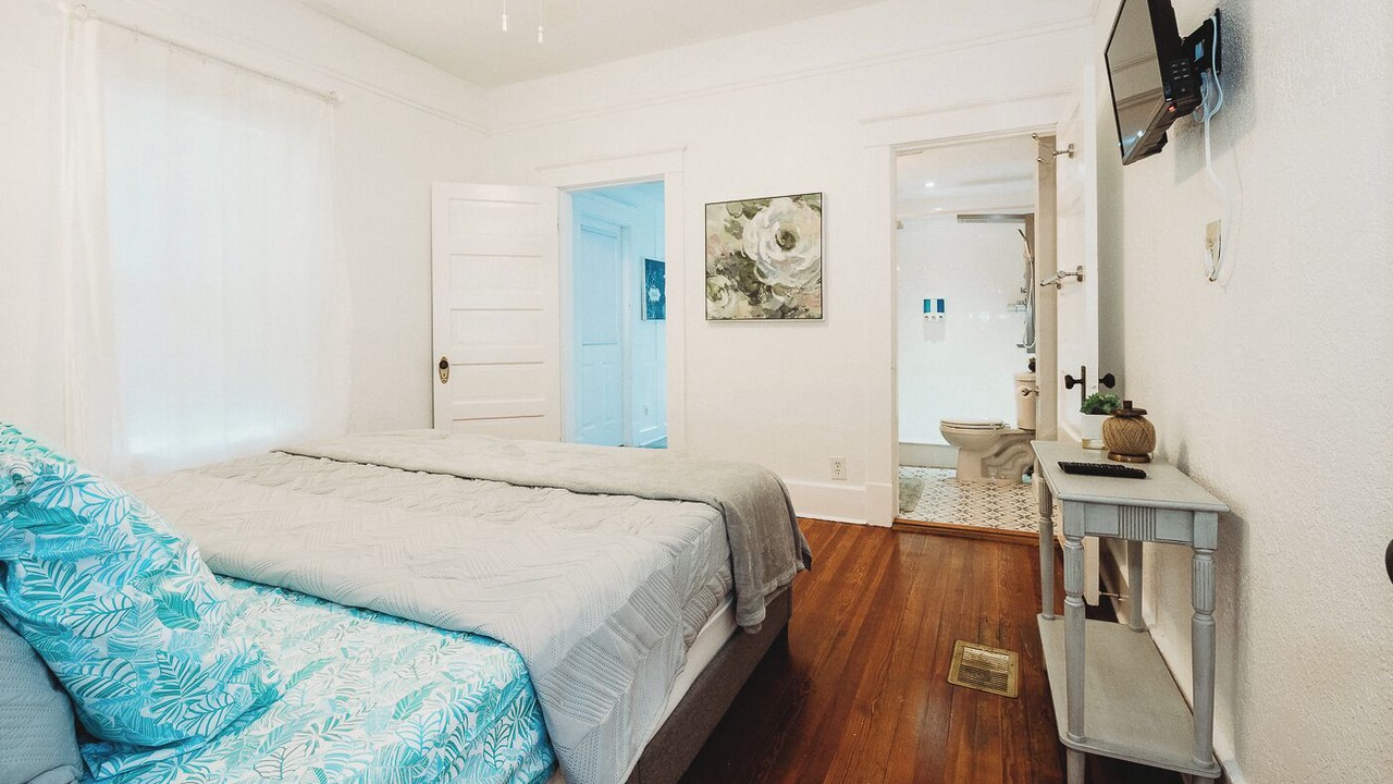 Photo of Bedroom in Historic Uptown