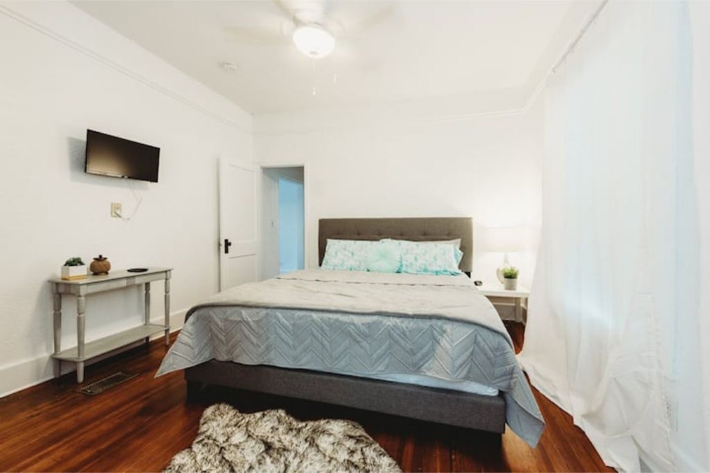 Photo of Bedroom in Historic Uptown
