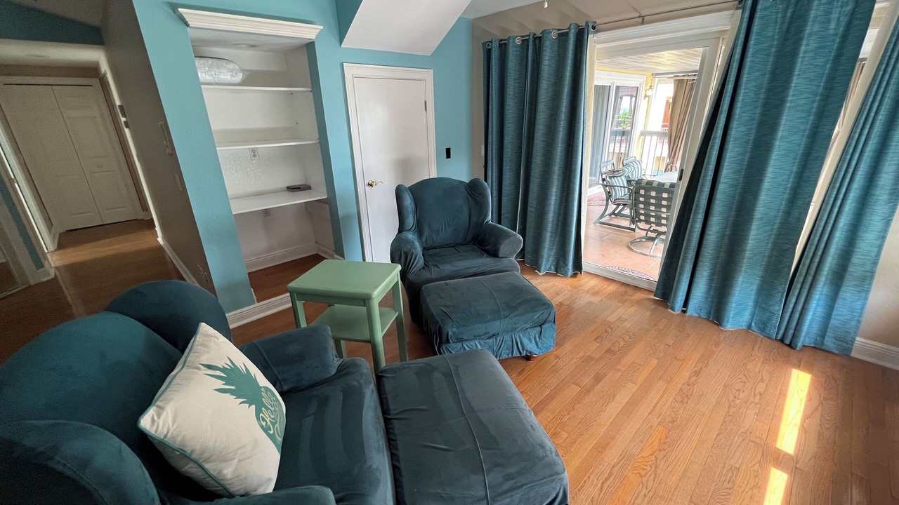 Photo of Livingroom in Pass-a-Grille