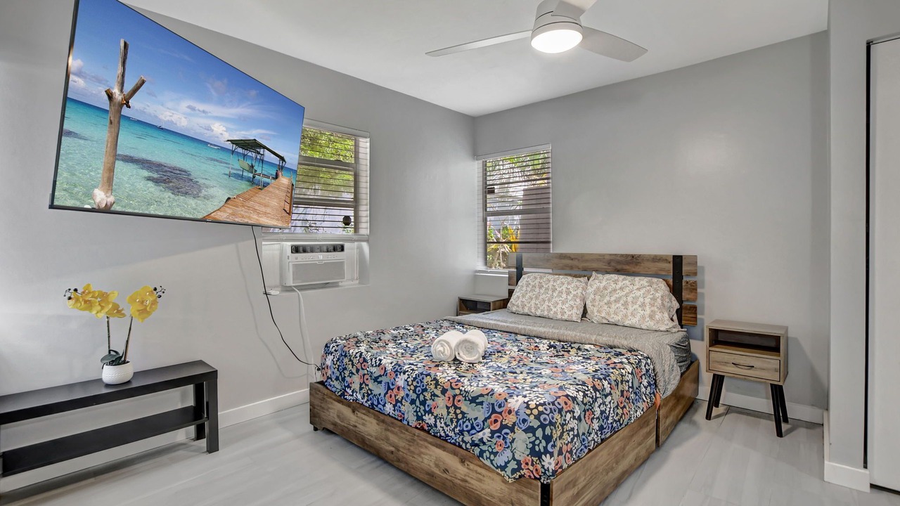 Photo of Bedroom in Pineapple Grove Arts District