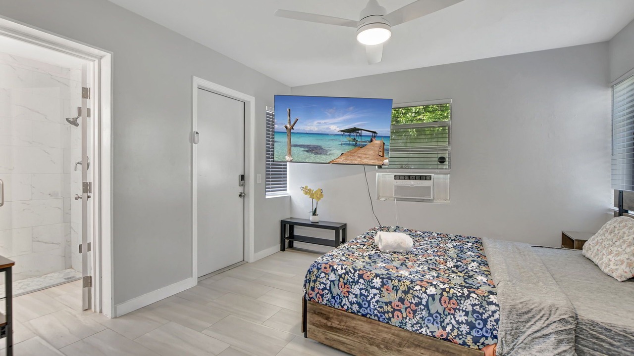 Photo of Bedroom in Pineapple Grove Arts District