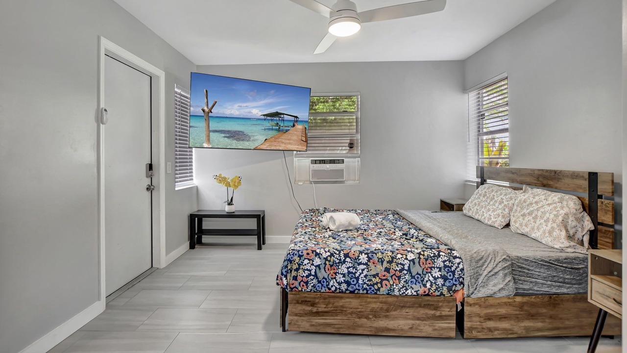 Photo of Bedroom in Pineapple Grove Arts District