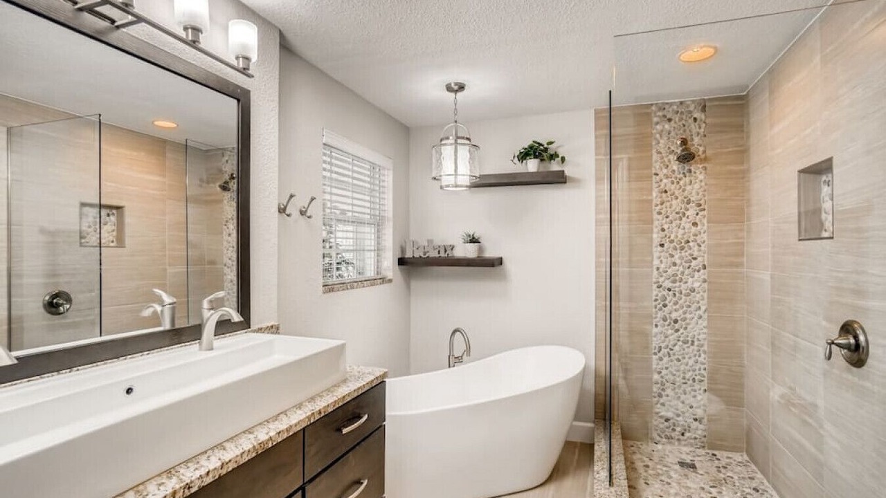 Photo of Bathroom in Ocean Crest