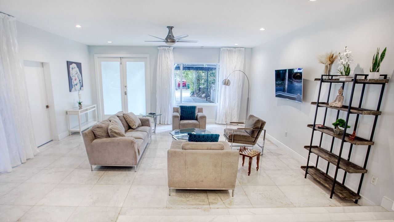 Photo of Livingroom in East Little Havana