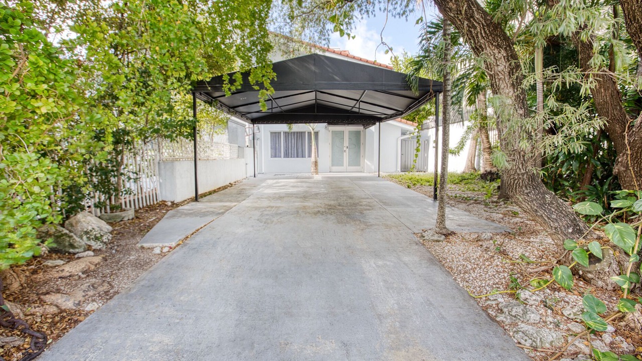 Photo of Outdoor in East Little Havana