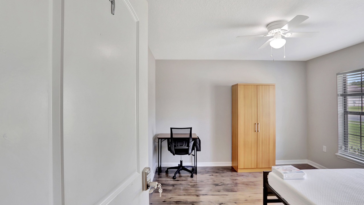 Photo of Bedroom in Tavares