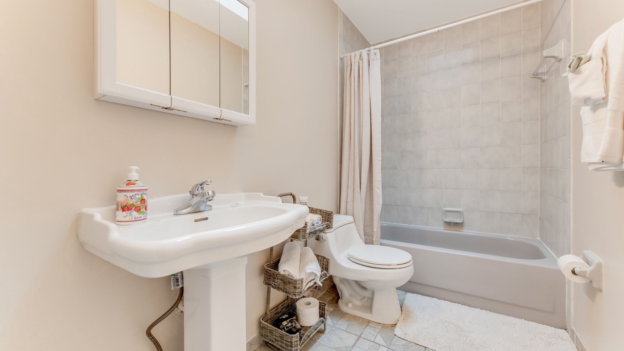 Photo of Bathroom in Florida Shores