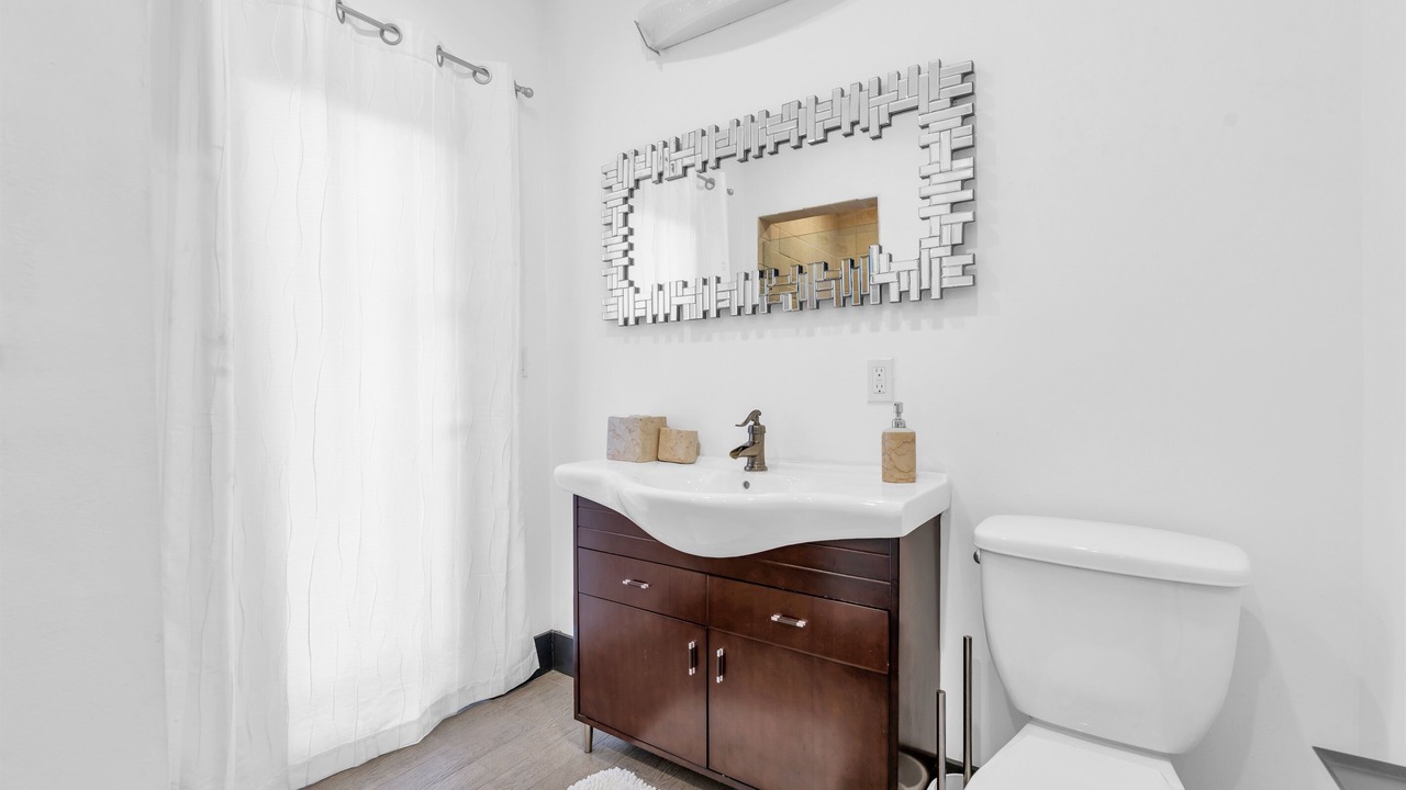 Photo of Bathroom in Lauderdale Beach