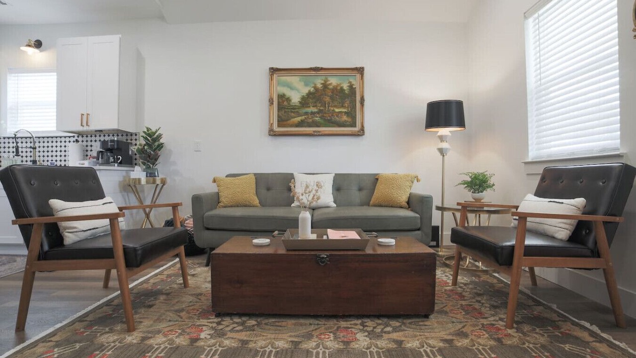 Photo of Livingroom in Northside
