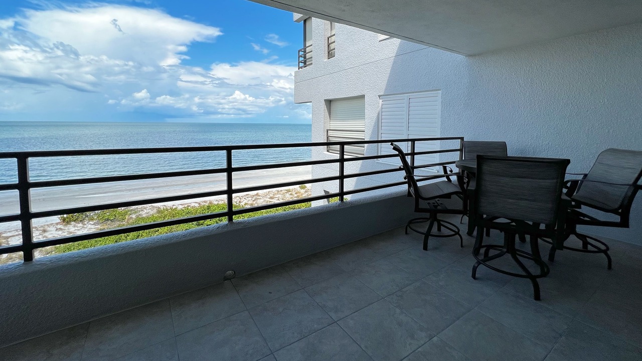 Photo of Patio Balcony in Independence Square