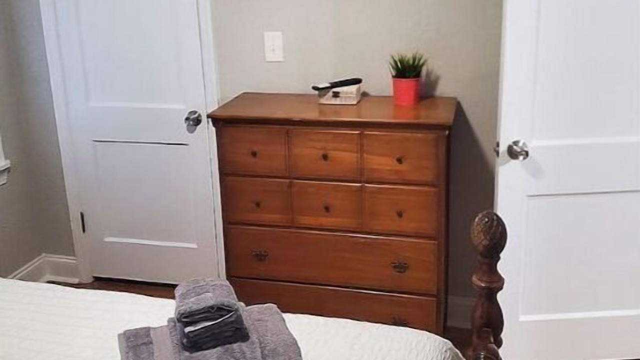 Photo of Bedroom in Avondale