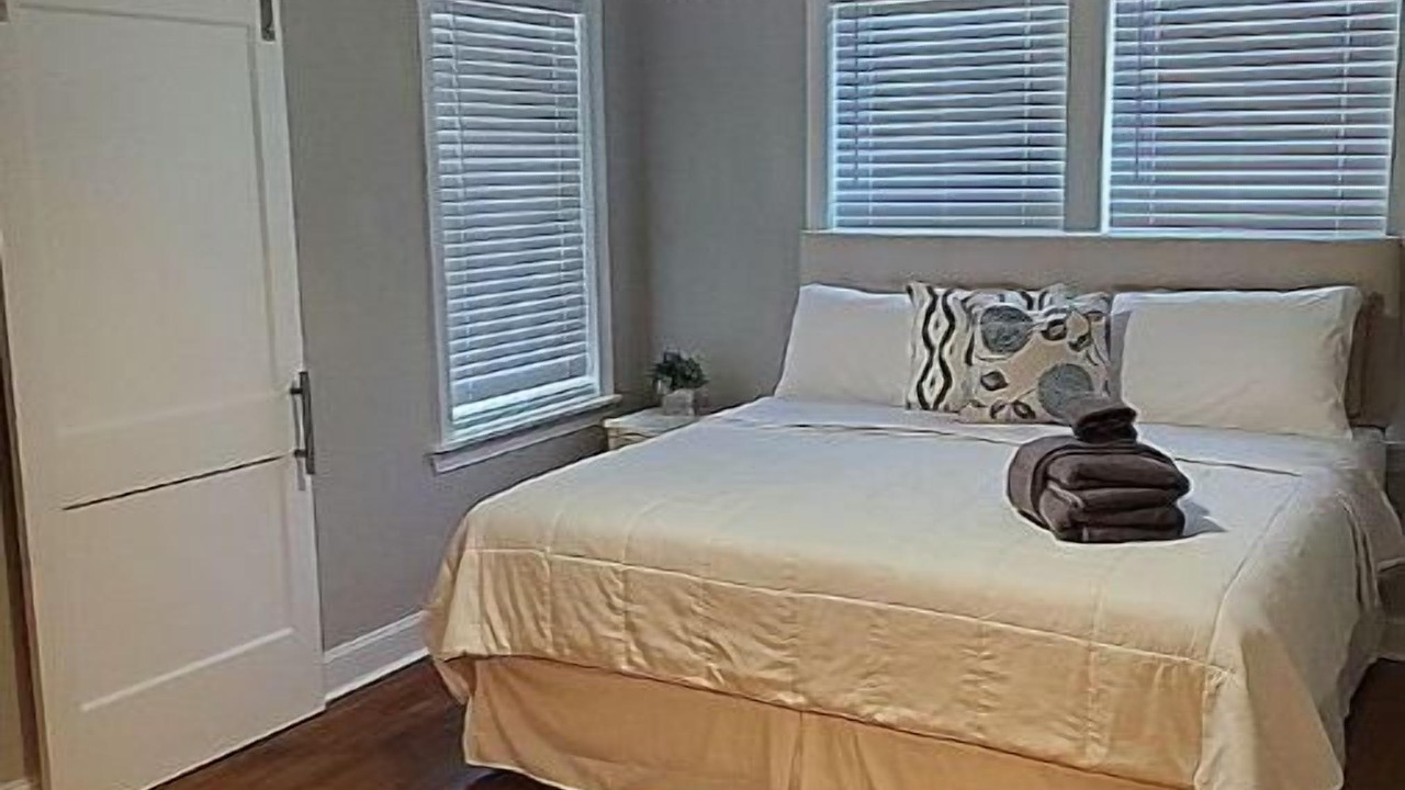 Photo of Bedroom in Avondale