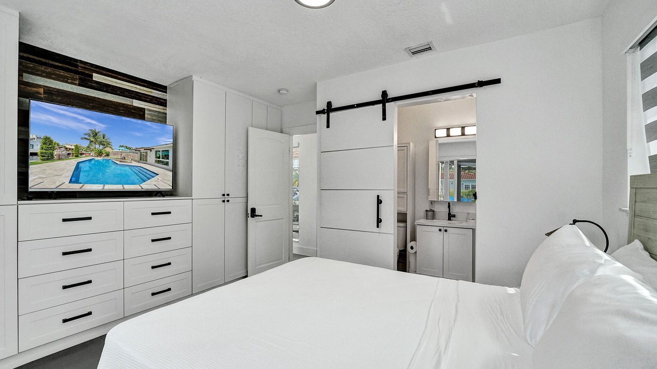 Photo of Bedroom in Citrus Isles