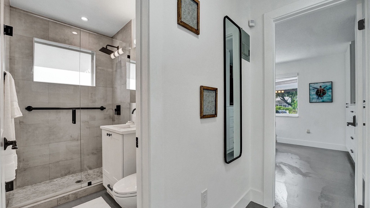 Photo of Bathroom in Citrus Isles