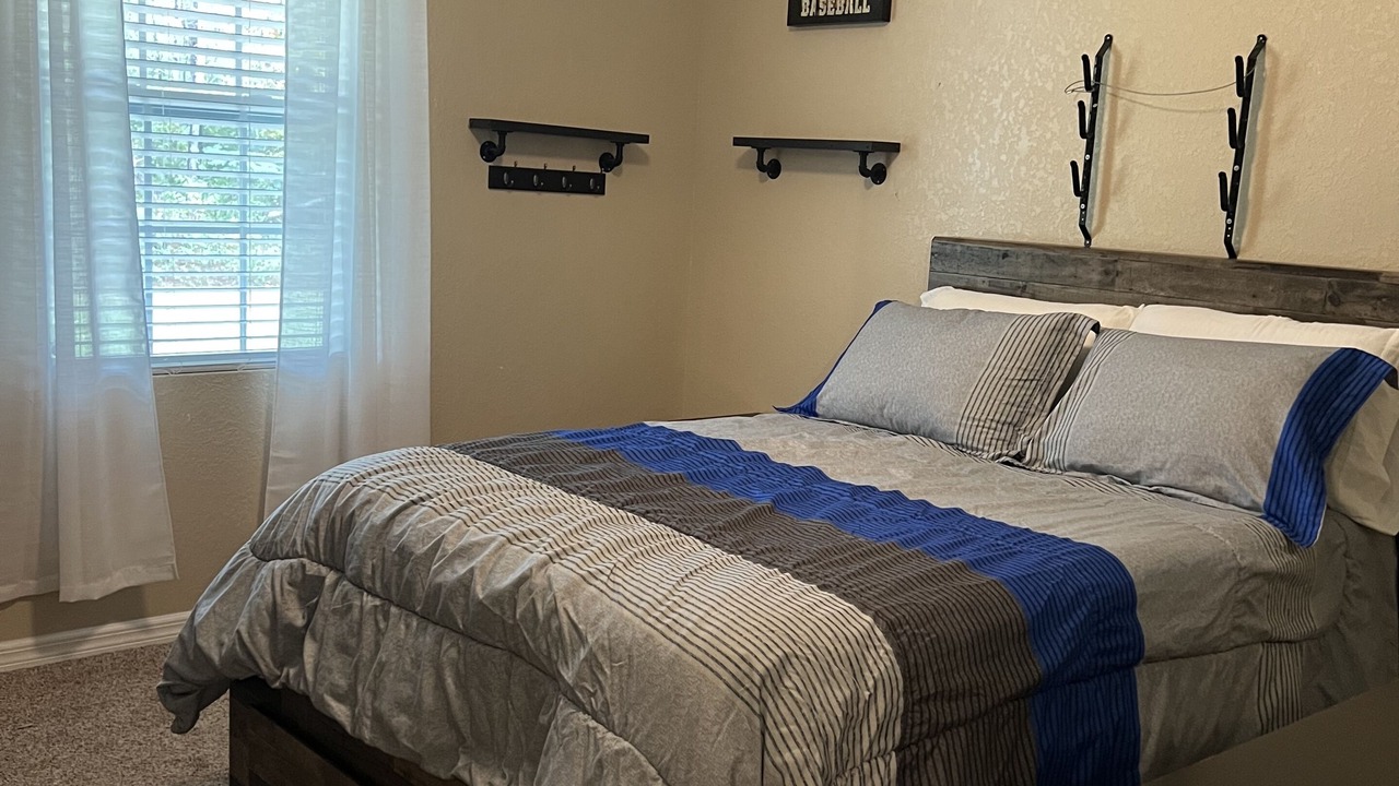 Photo of Bedroom in Newberry