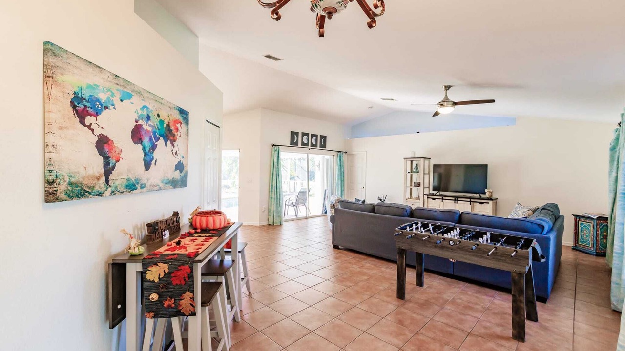 Photo of Livingroom in Saint James City