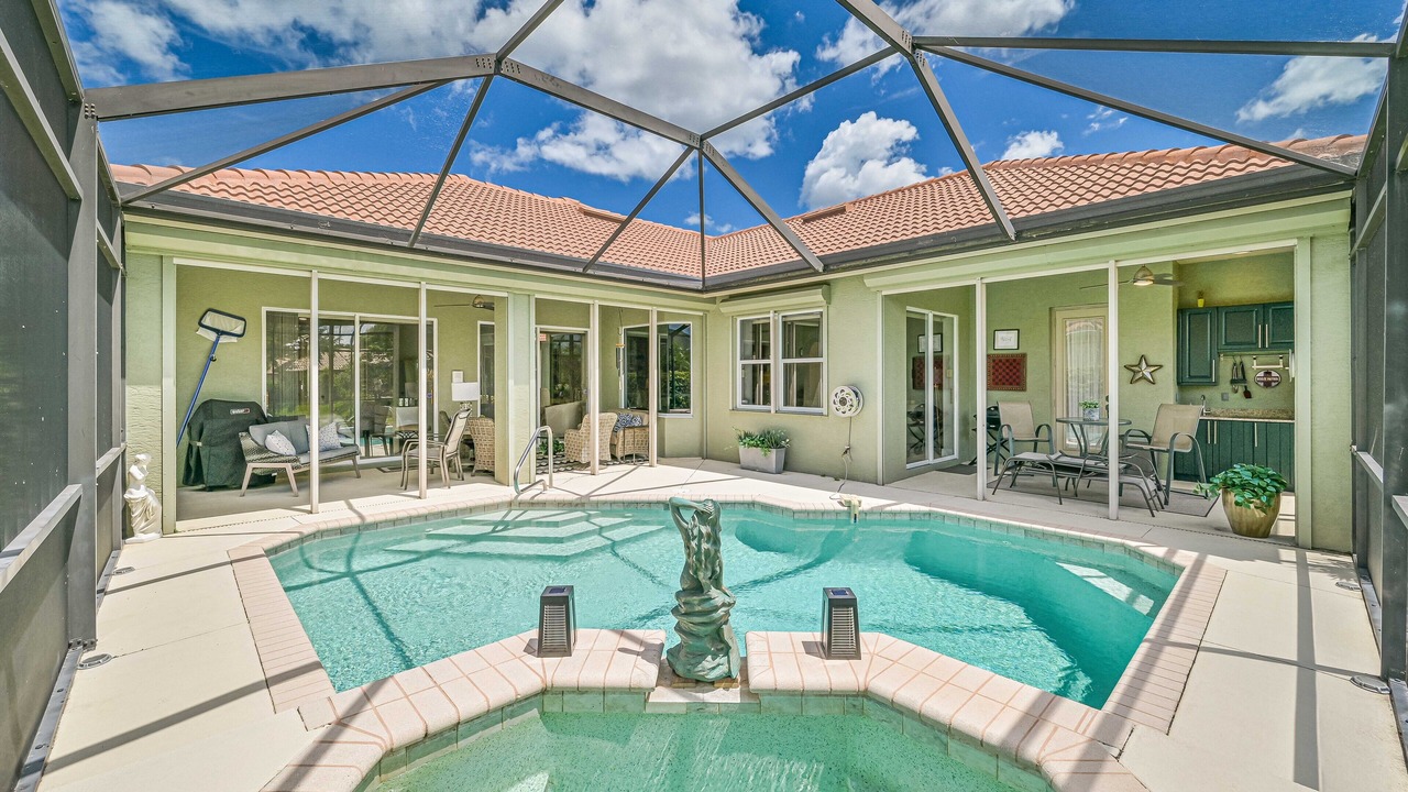 Photo of Outdoor in Oakes Estates