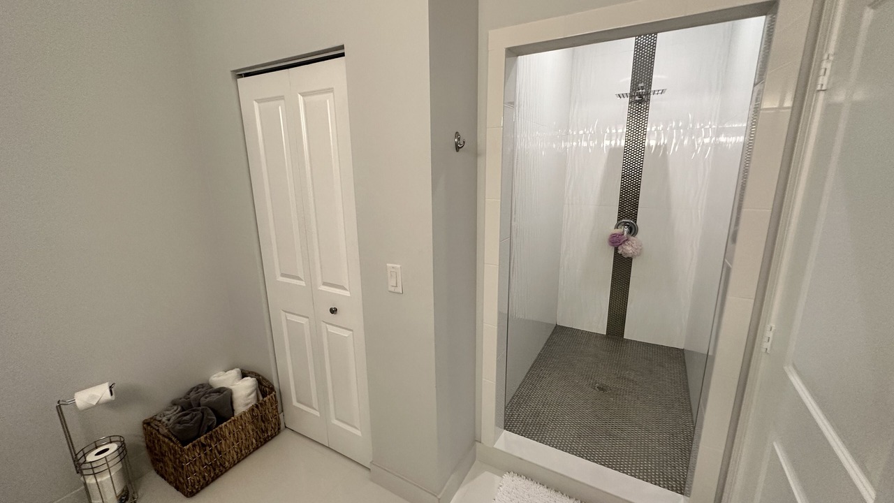 Photo of Bathroom in Coral Springs