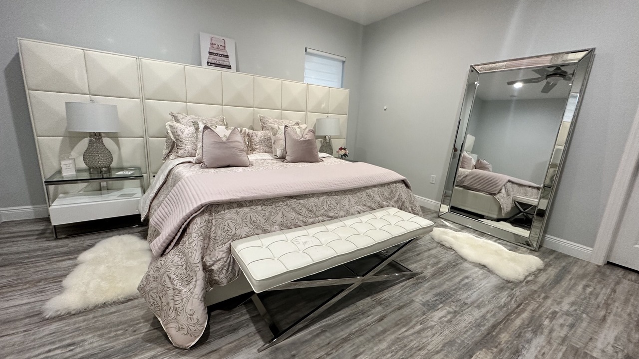 Photo of Bedroom in Coral Springs