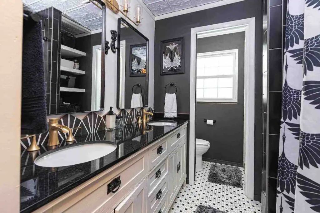Photo of Bathroom in Citrus Springs