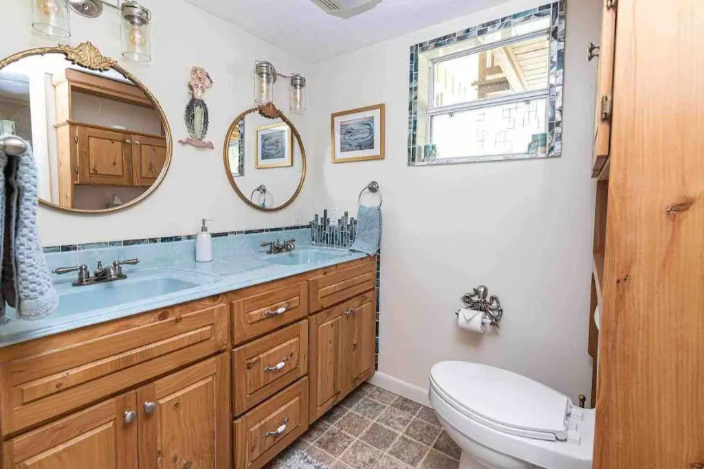 Photo of Bathroom in Citrus Springs