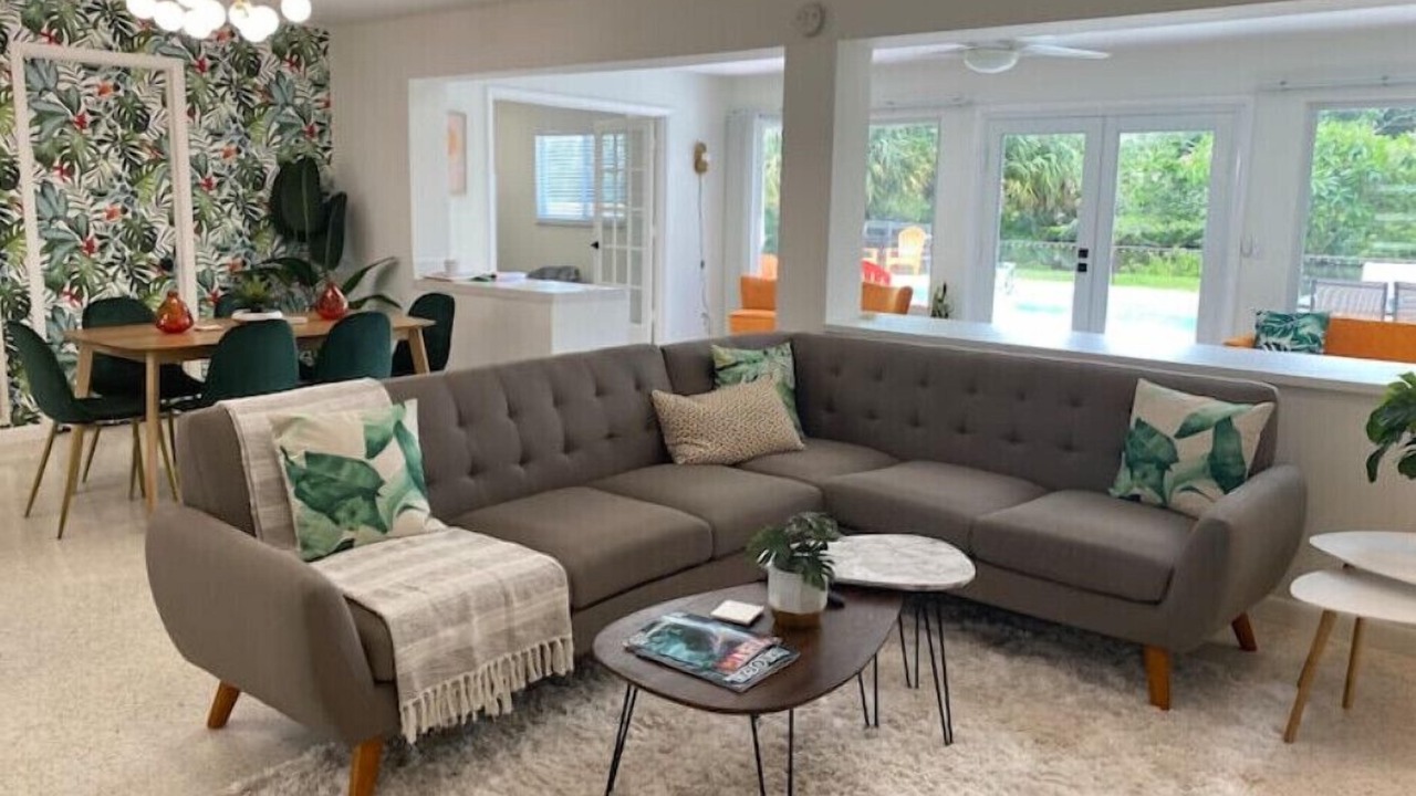 Photo of Livingroom in North River Shores