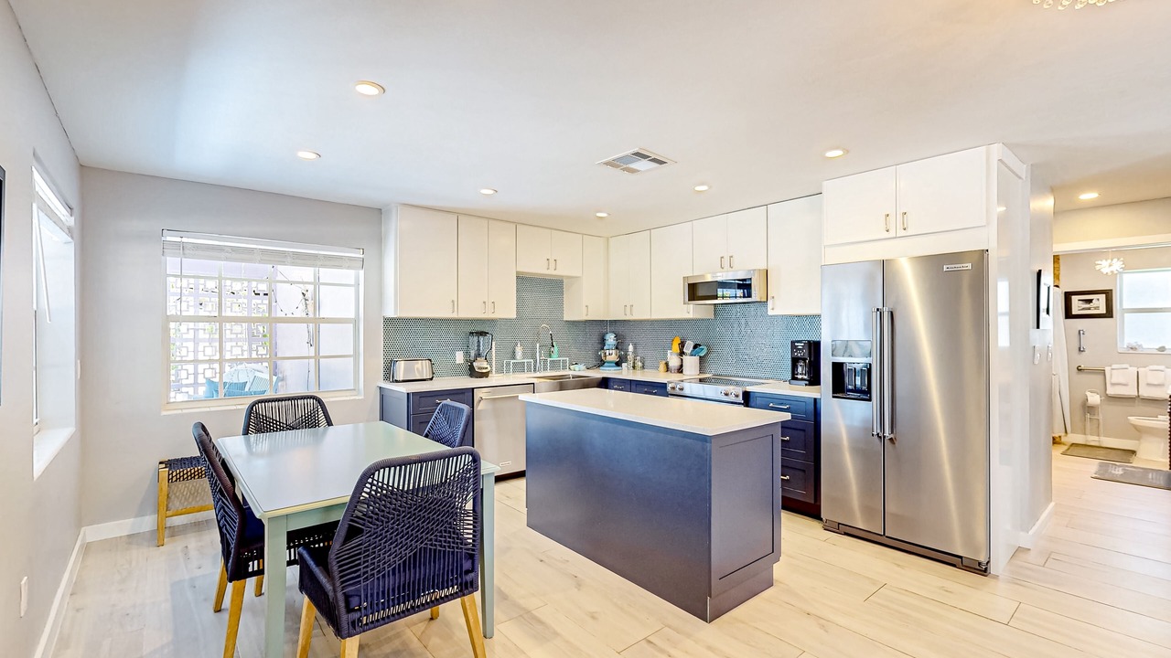 Photo of Kitchen in Isles of Capri